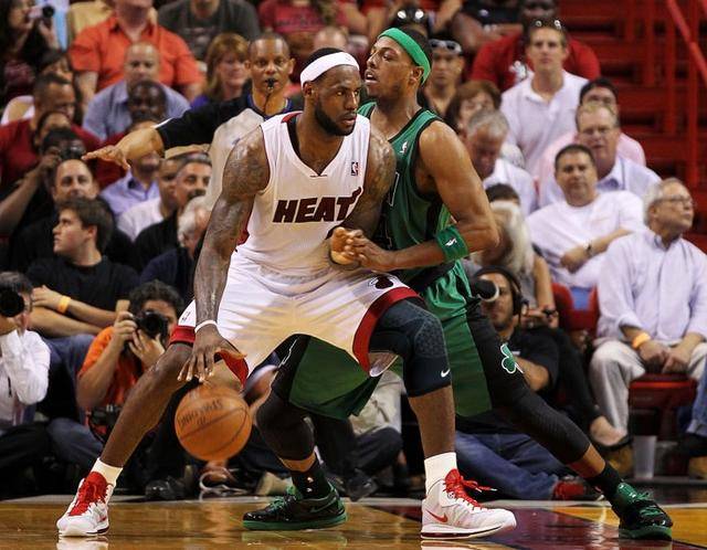 他以一记精 他以一记精