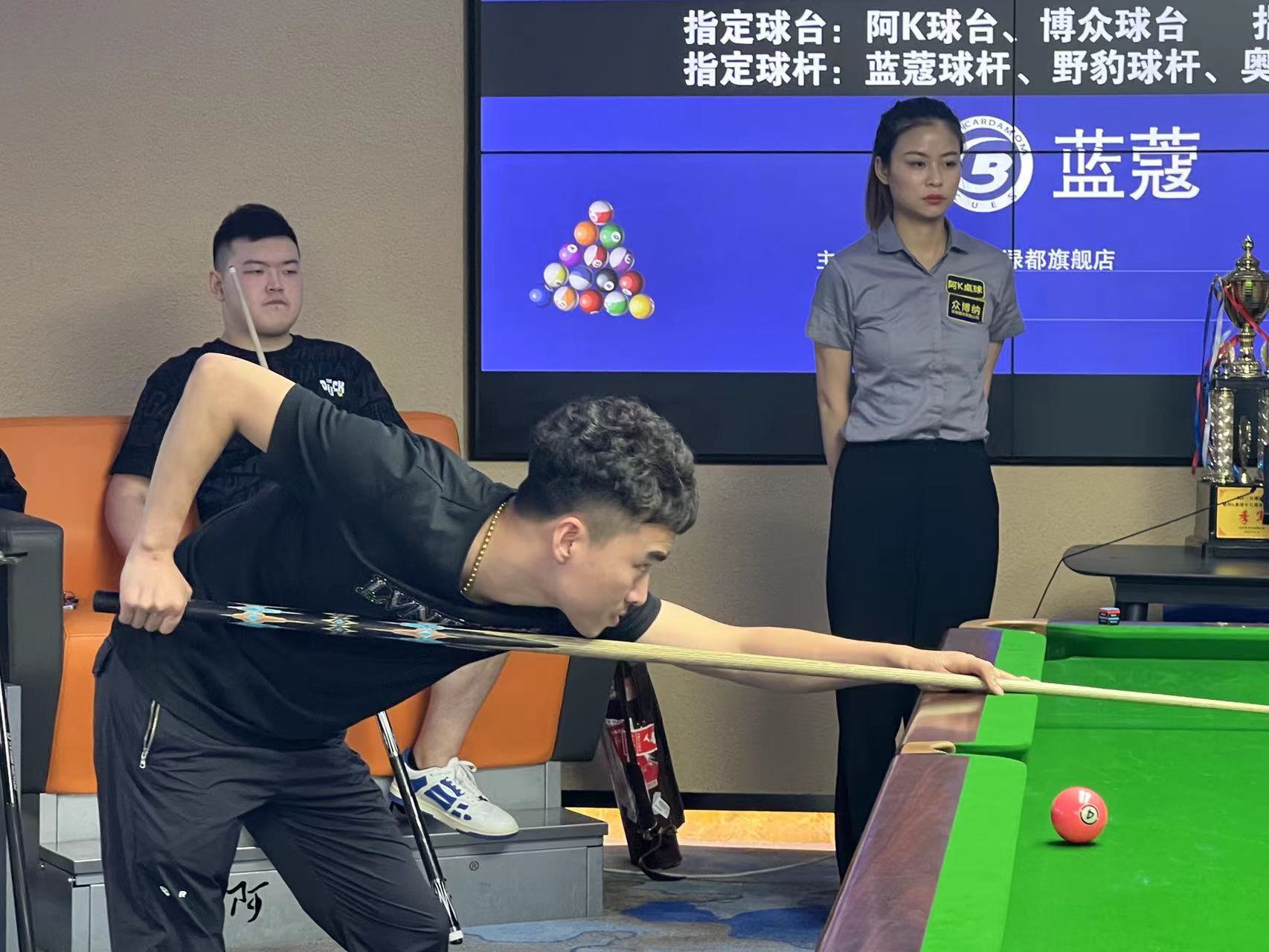 转会而离队 转会而离队